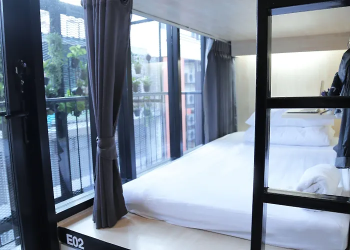 Lamurr Sukhumvit 41 Hostel