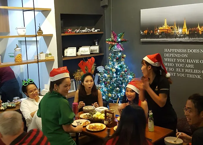 Lamurr Sukhumvit 41 *