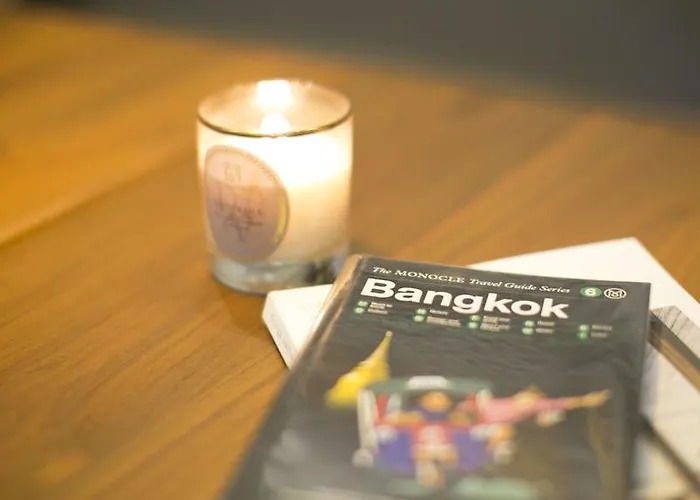 Lamurr Sukhumvit 41 Hostel *