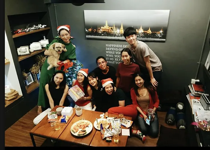 Lamurr Sukhumvit 41 Hostel *